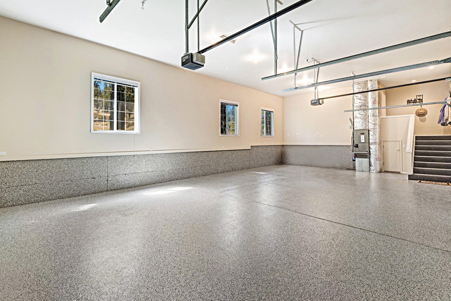 18415 Fryrear Ranch Road Bend, OR 97703 - Photo 17 of 25 Garage w/ Epoxy floors