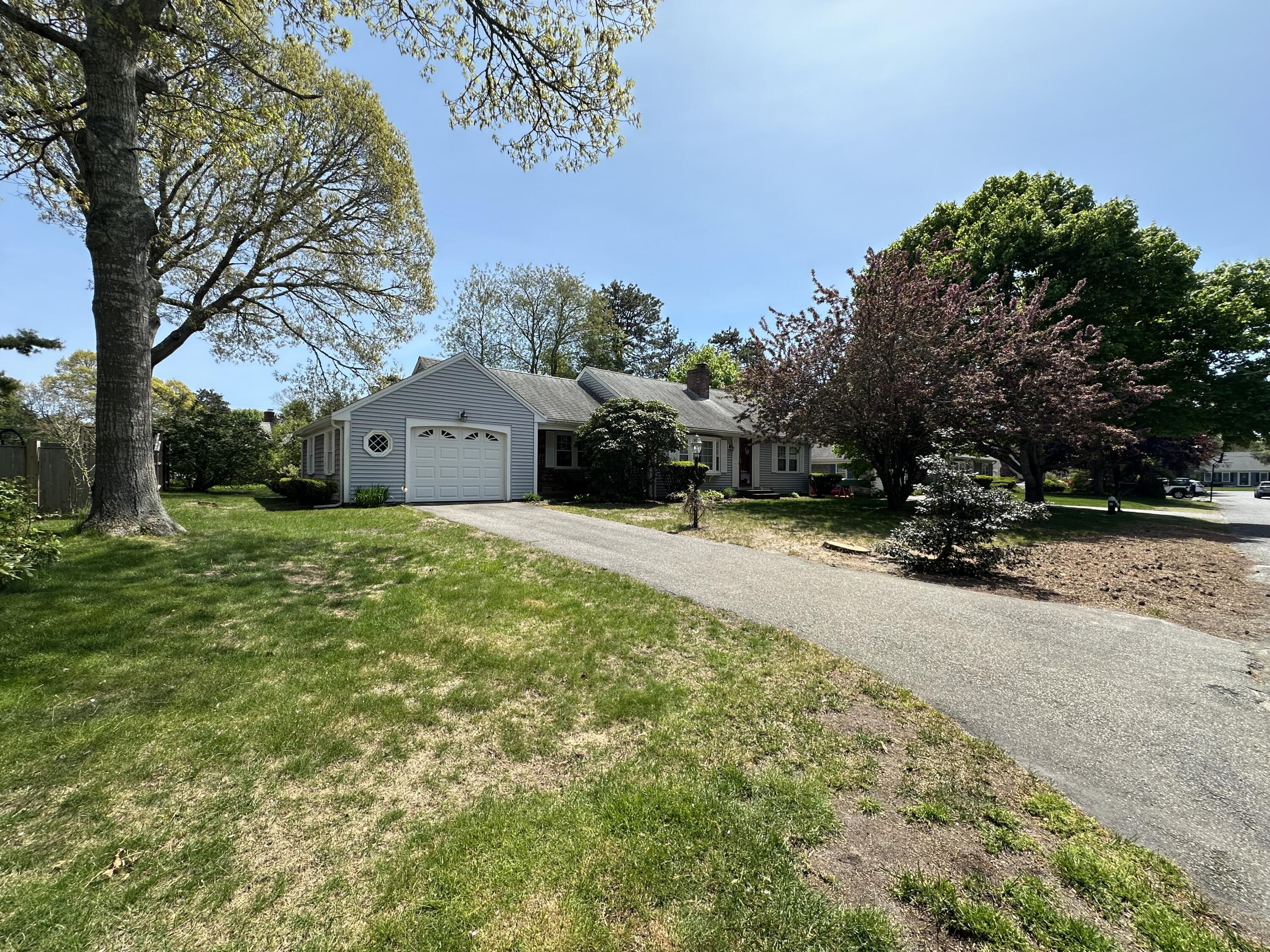11 Widgeon Lane West Yarmouth, MA 02673 - Photo 4 of 39 IMG_0177