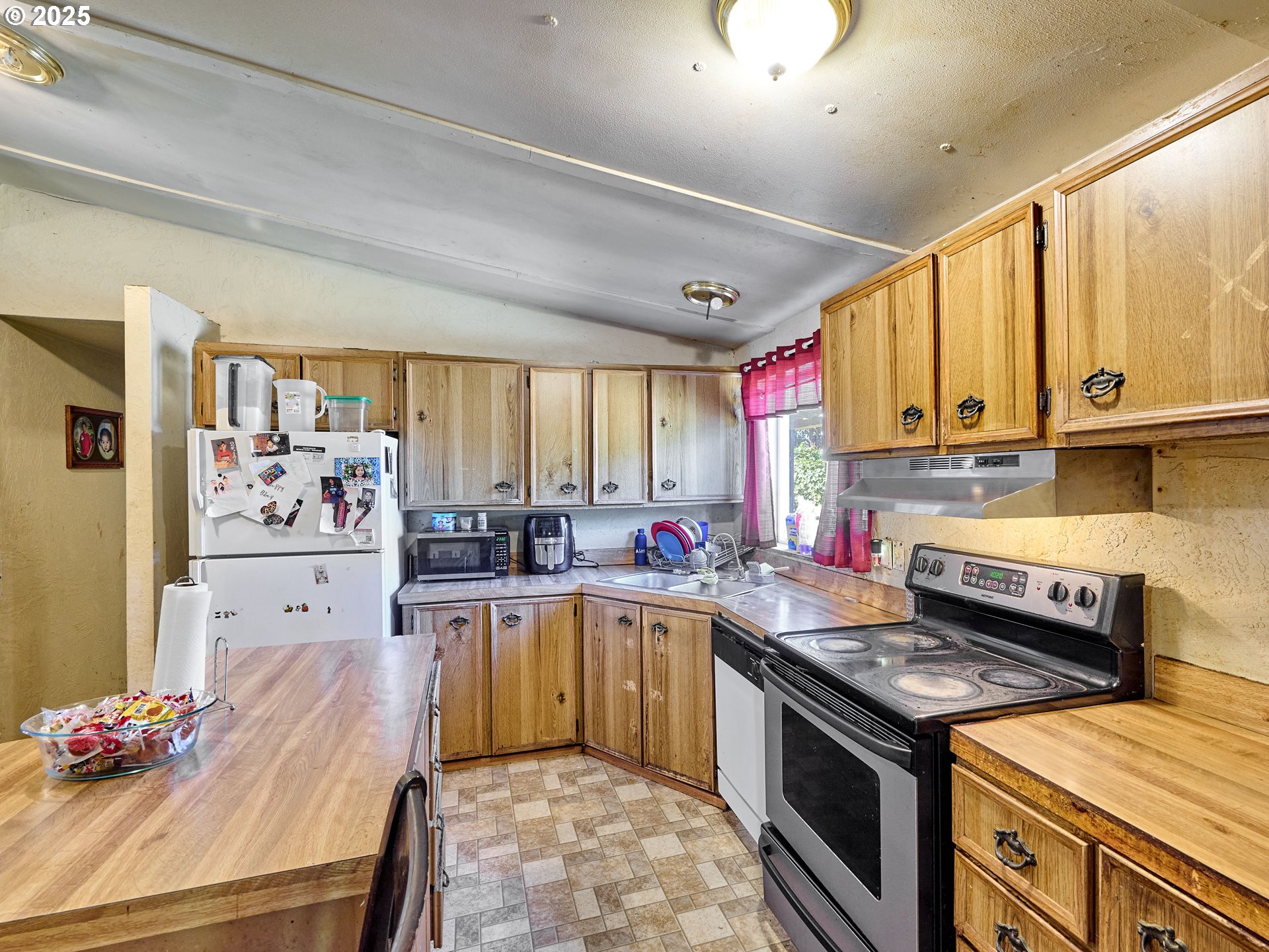 1632 Brown Street Woodburn, OR 97071 - Photo 6 of 22