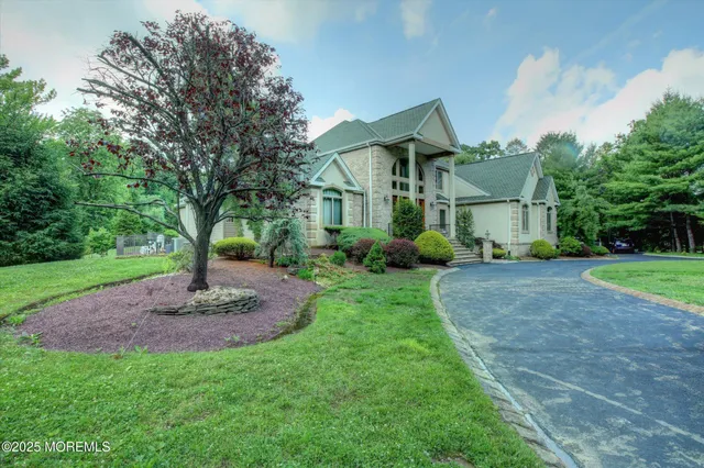 $2,399,000 | 7 McCampbell Road, Holmdel, NJ 07733