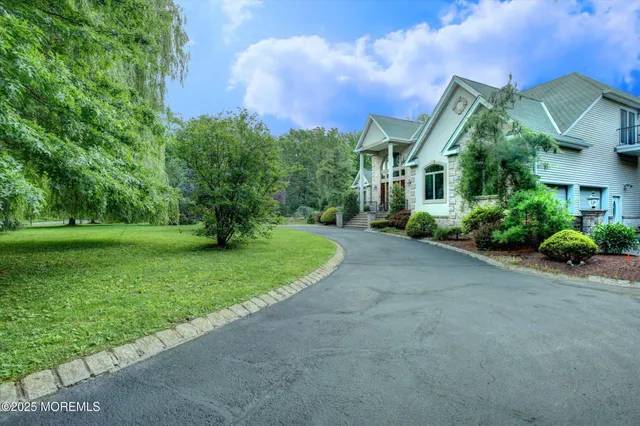 $2,399,000 | 7 McCampbell Road, Holmdel, NJ 07733