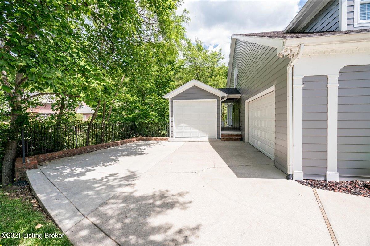 7015 Shallow Lake Road Prospect, KY 40059 - Photo 50 of 78 50-7015-50