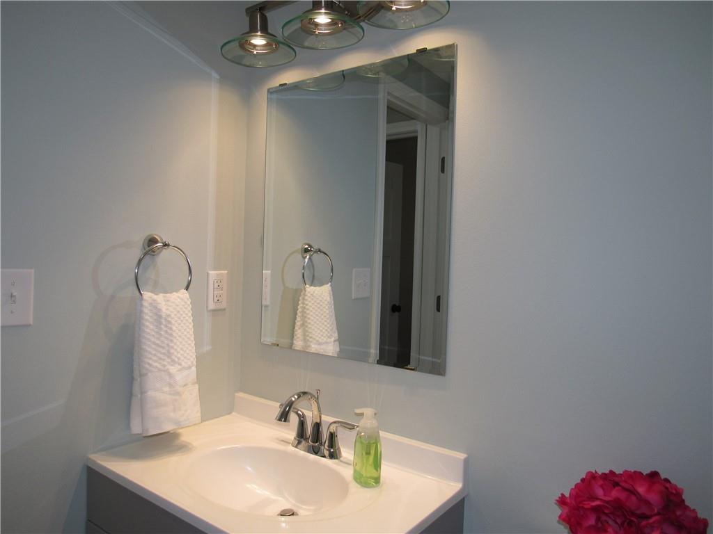 2215 Mapleton Court Columbus, IN 47201 - Photo 12 of 23 Gallery Image 12