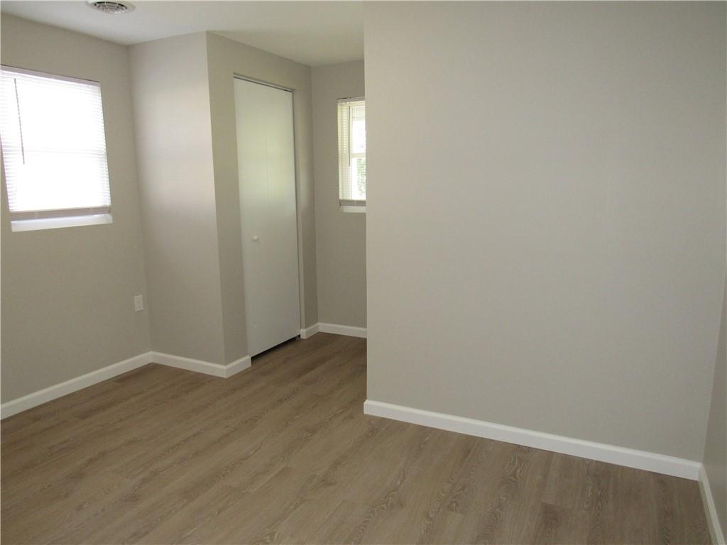 2215 Mapleton Court Columbus, IN 47201 - Photo 13 of 23 Gallery Image 13