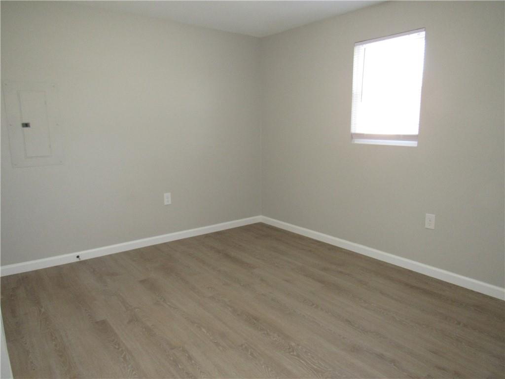 2215 Mapleton Court Columbus, IN 47201 - Photo 8 of 23 Gallery Image 8