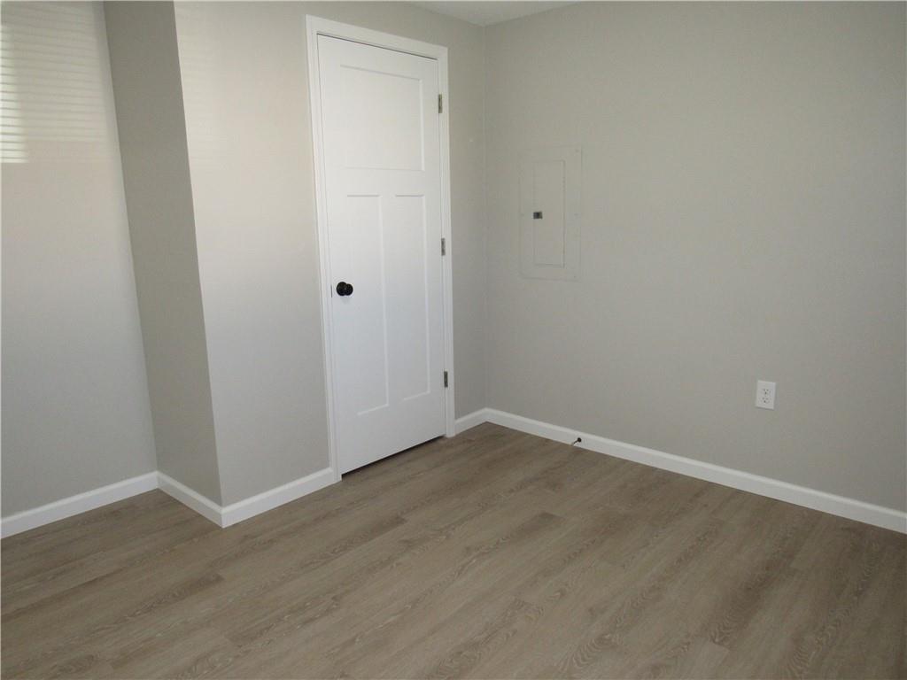 2215 Mapleton Court Columbus, IN 47201 - Photo 9 of 23 Gallery Image 9