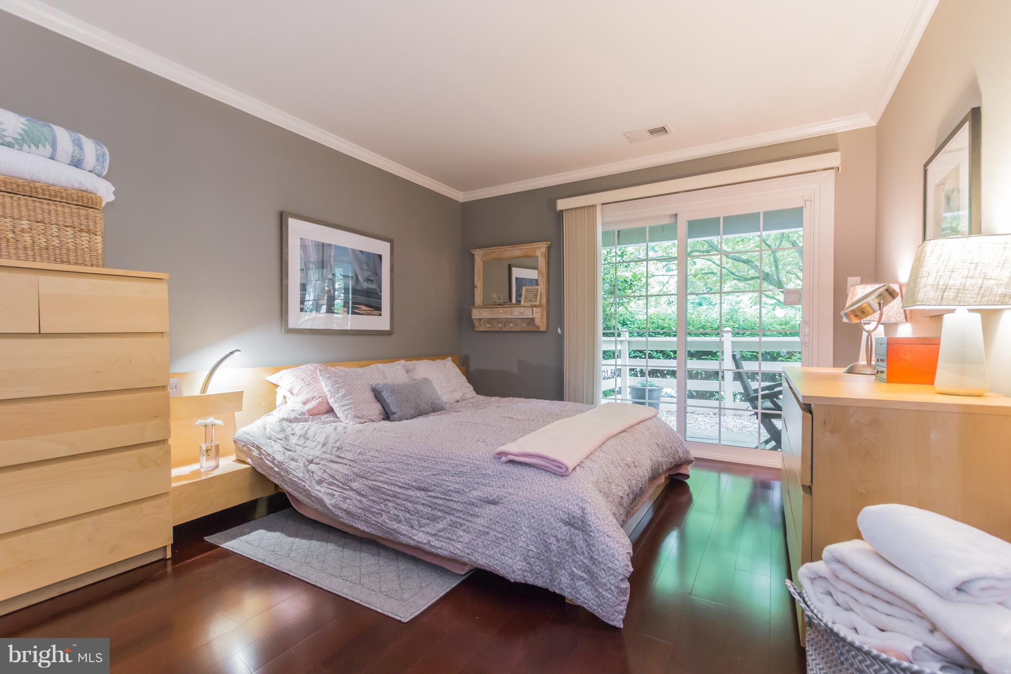 2224 Springwood Drive, Unit H Reston, VA 20191 - Photo 18 of 30 Bedroom