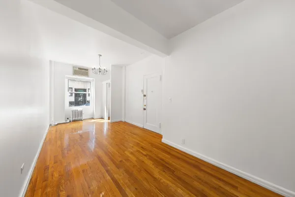 $2,850 | 323 East 90th Street, Unit 1FW | Upper East Side