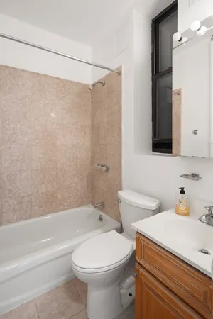 $2,850 | 323 East 90th Street, Unit 1FW | Upper East Side