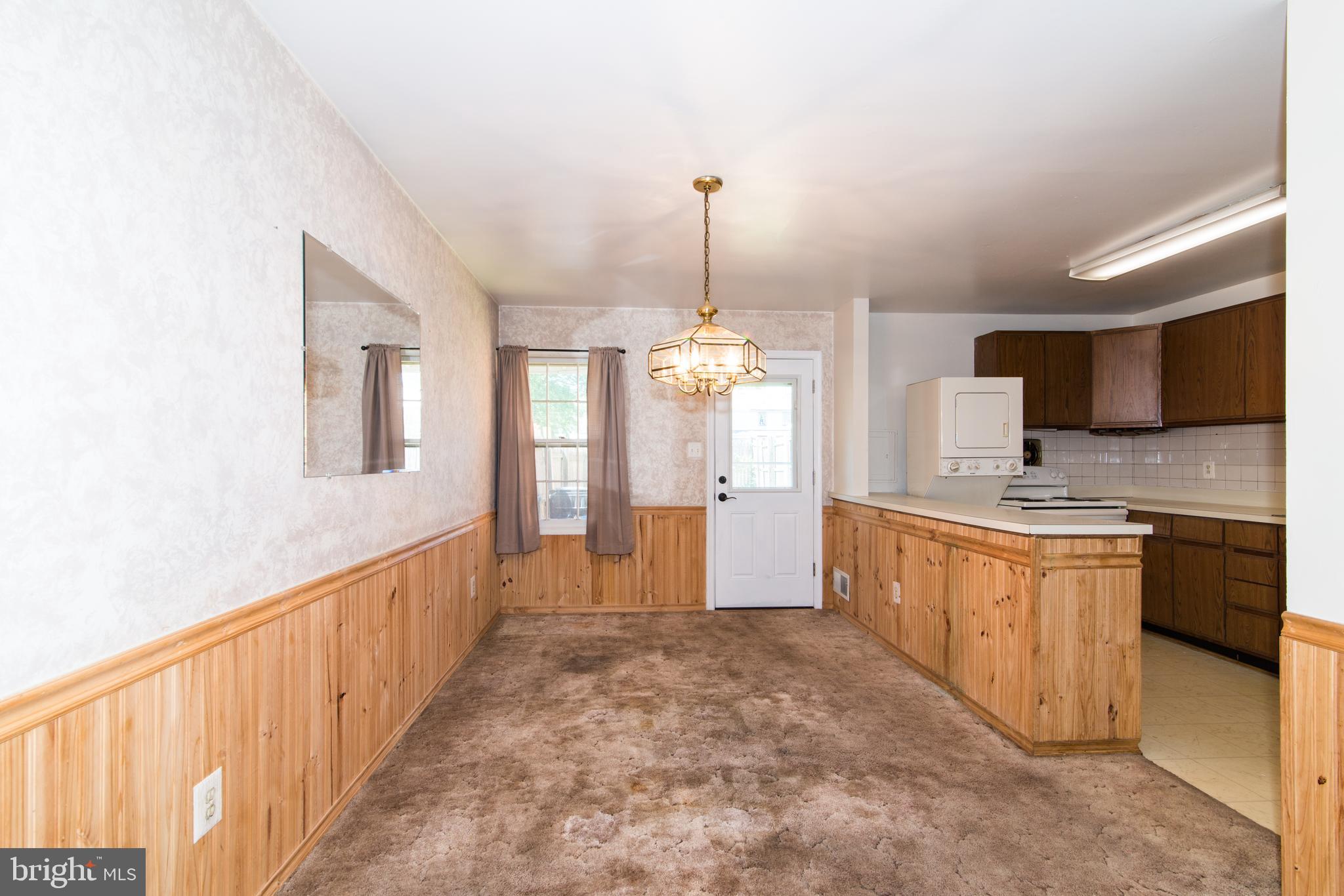 9274 Taney Road Manassas, VA 20110 - Photo 10 of 29 Dining Room