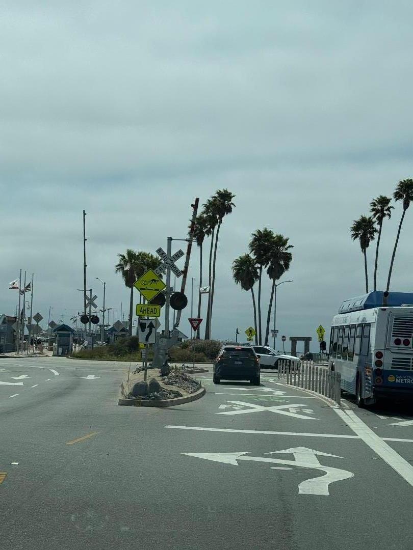 356 Everson Drive Santa Cruz, CA 95060 - Photo 37 of 38 a view of a city street