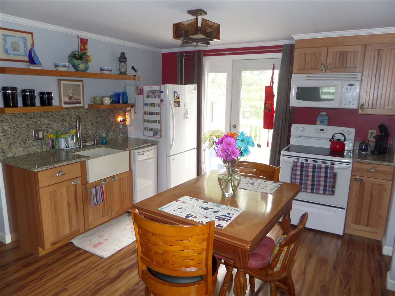 28 Martins Ferry Road Hooksett, NH 03106 - Photo 5 of 39