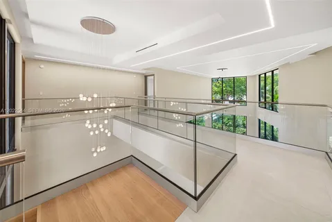 $8,950,000 | 900 Northeast 75th Street, Miami, FL 33138