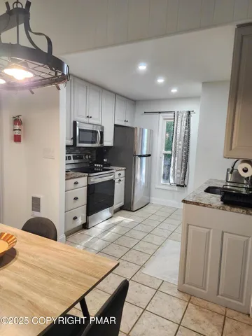 $2,500 | 2332 Burntwood Drive, East Stroudsburg, PA 18301