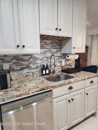 $2,500 | 2332 Burntwood Drive, East Stroudsburg, PA 18301