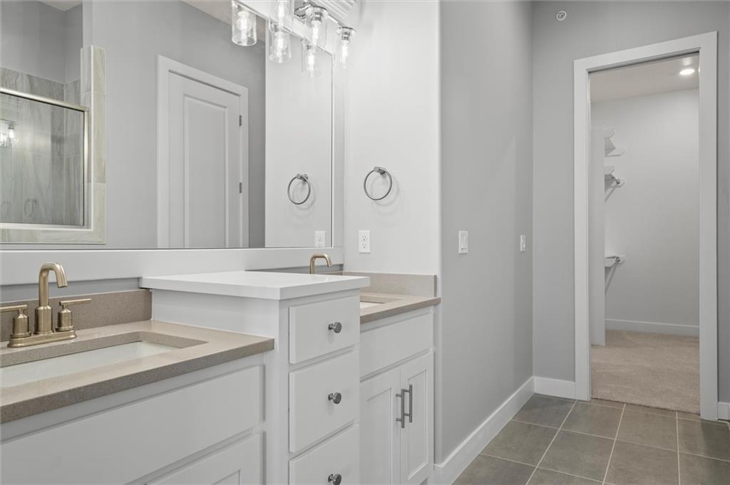 17366 South Raintree Drive, Unit BLDG J 40 Olathe, KS 66062 - Photo 24 of 37