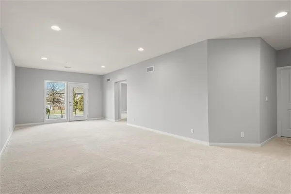 $512,000 | 17366 South Raintree Drive, Unit BLDG J 40, Olathe, KS 66062