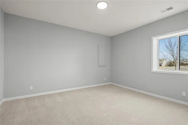 $512,000 | 17366 South Raintree Drive, Unit BLDG J 40, Olathe, KS 66062