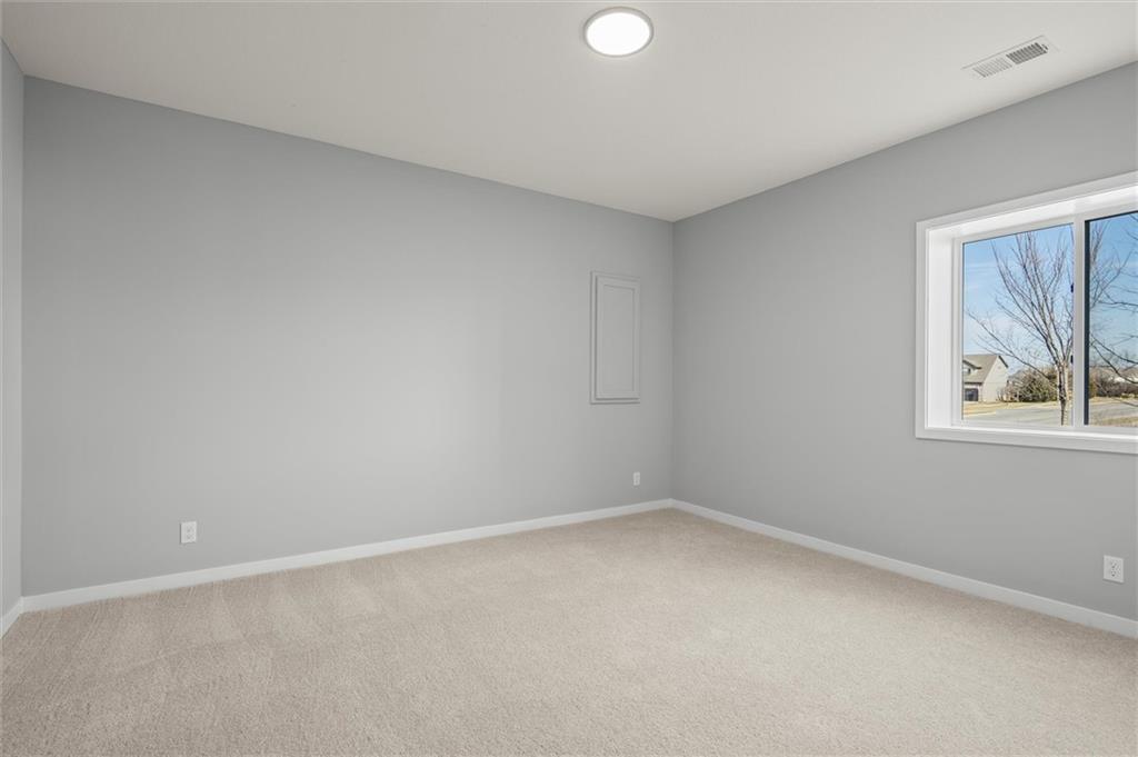 17366 South Raintree Drive, Unit BLDG J 40 Olathe, KS 66062 - Photo 32 of 37