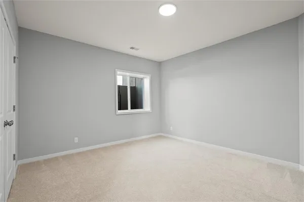 $512,000 | 17366 South Raintree Drive, Unit BLDG J 40, Olathe, KS 66062