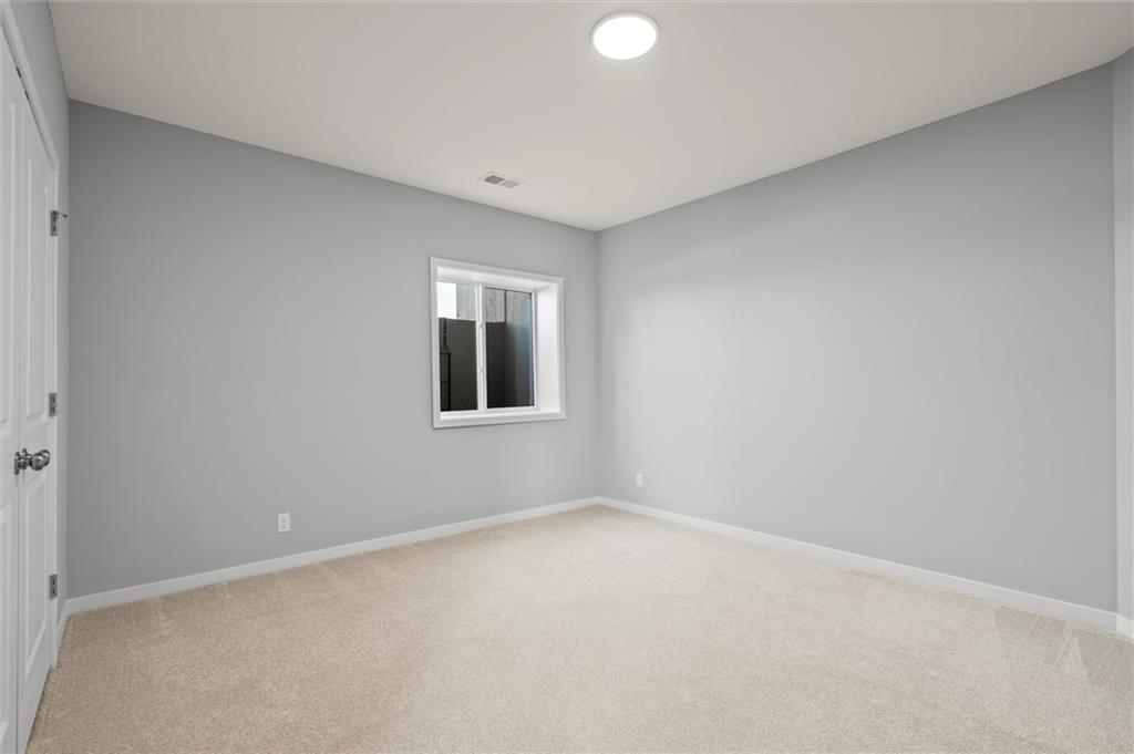 17366 South Raintree Drive, Unit BLDG J 40 Olathe, KS 66062 - Photo 35 of 37