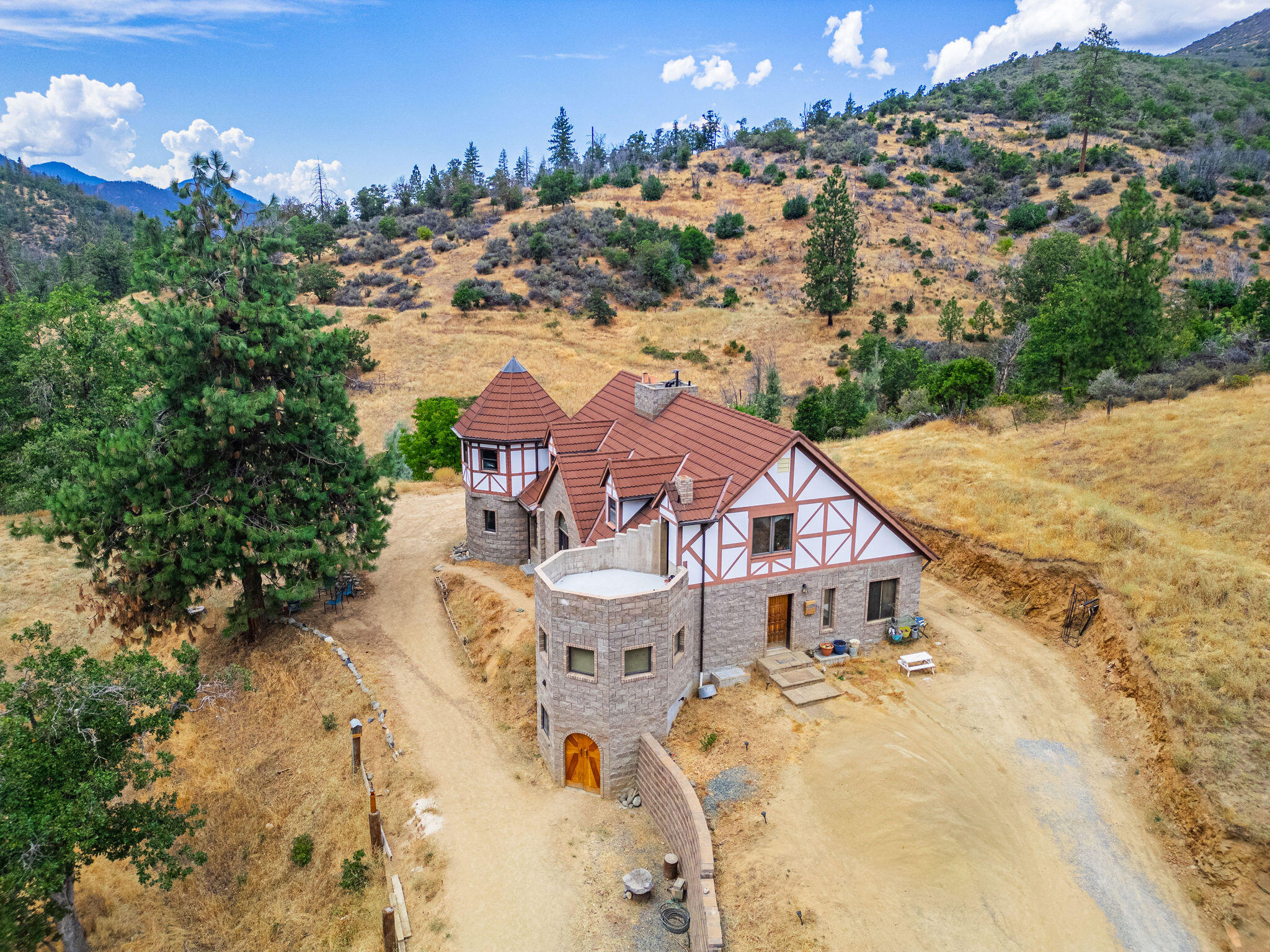 6585 Little Applegate Road Jacksonville, OR 97530 - Photo 8 of 151 Gallery Image 8