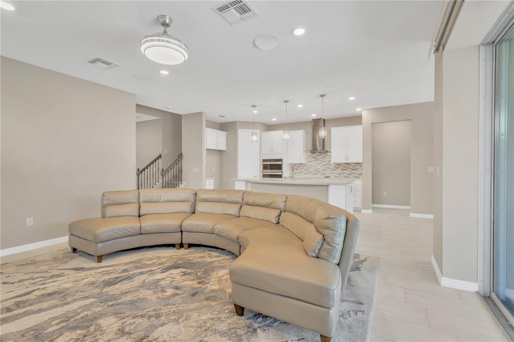 9107 Rally Spring Loop Wesley Chapel, FL 33545 - Photo 12 of 50