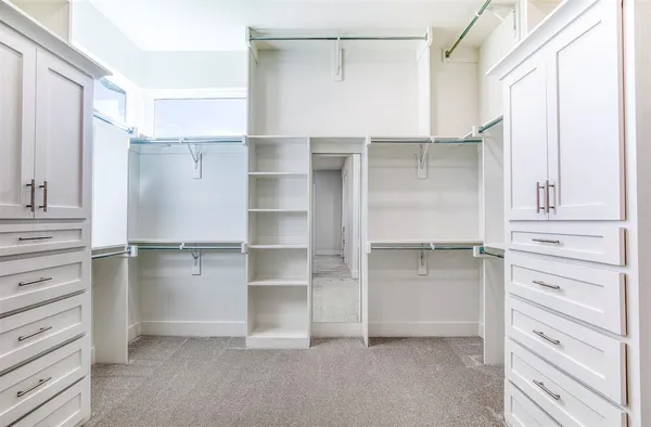 $759,000 | 1376 Shadow Lakes Drive, Wills Point, TX 75169