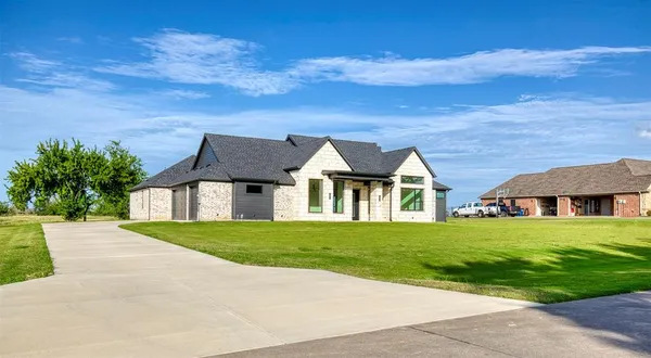 $759,000 | 1376 Shadow Lakes Drive, Wills Point, TX 75169