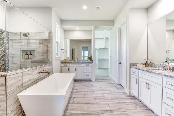 $759,000 | 1376 Shadow Lakes Drive, Wills Point, TX 75169