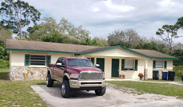 $1,550 | 802 North Lake Drive, Unit B, Fort Pierce, FL 34982