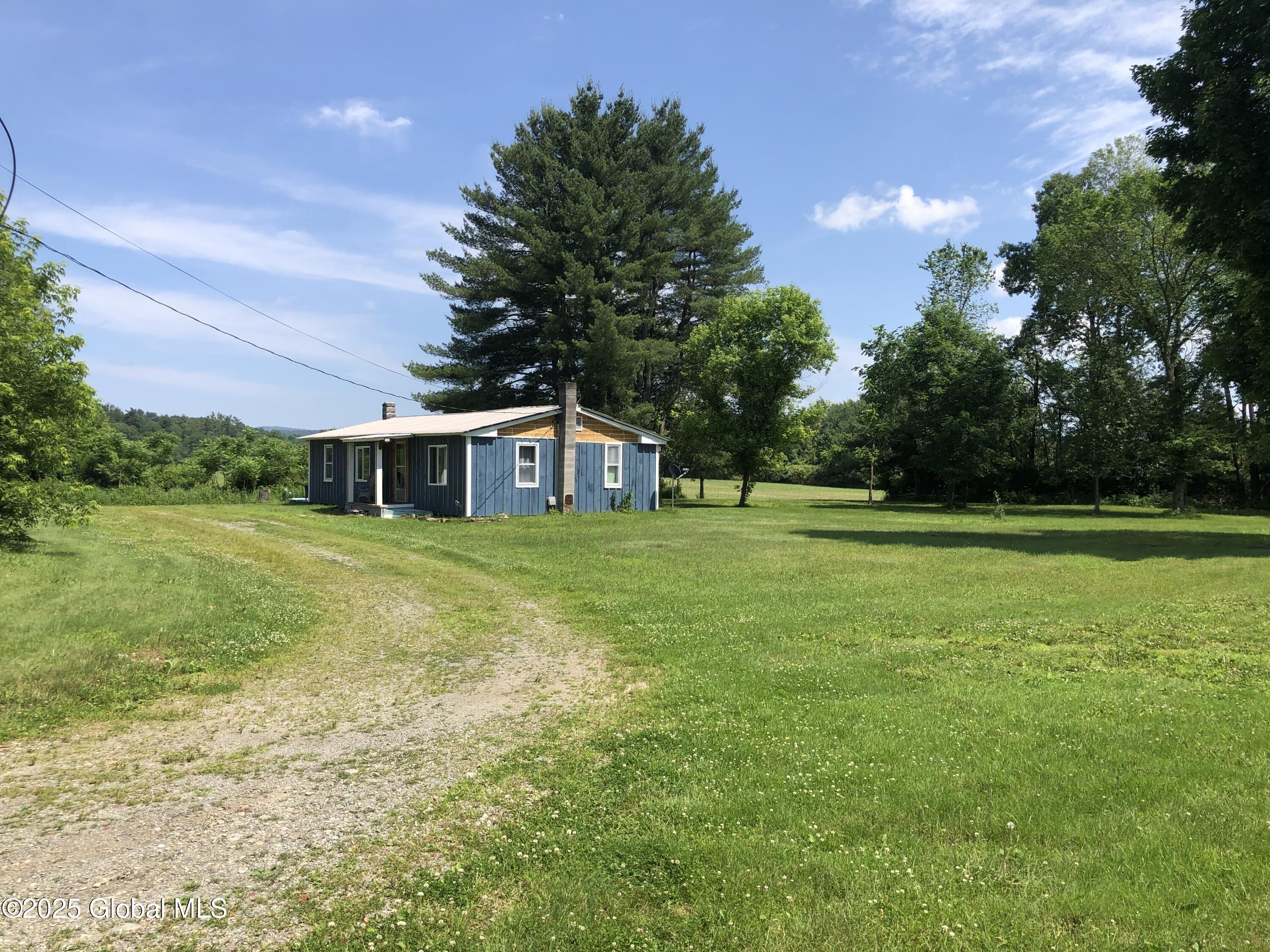 141 Coon Lane Salem, NY 12865 - Photo 4 of 35 IMG_9575