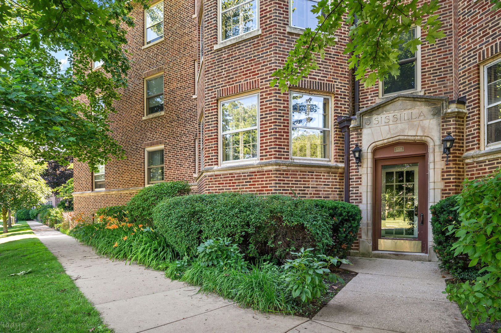 1218 Central Street, Unit 3S Evanston, IL 60201 - Photo 3 of 15