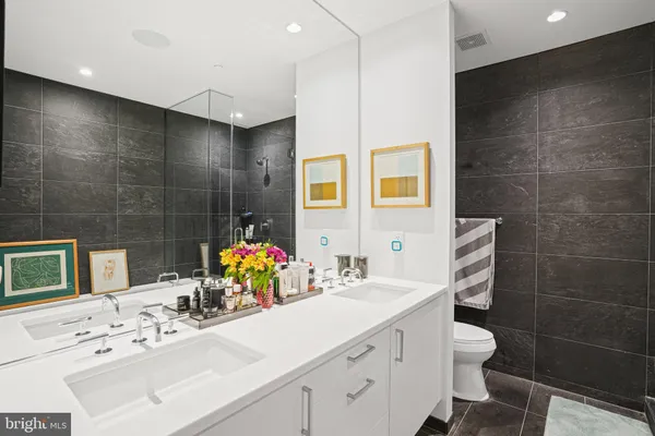 $7,850 | 1177 22nd Street Northwest, Unit 8J, Washington, DC 20037