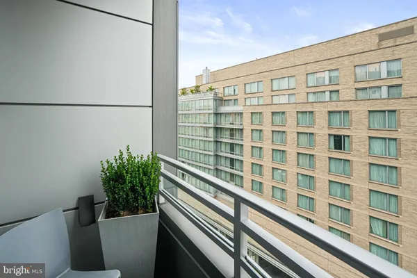 $7,850 | 1177 22nd Street Northwest, Unit 8J, Washington, DC 20037