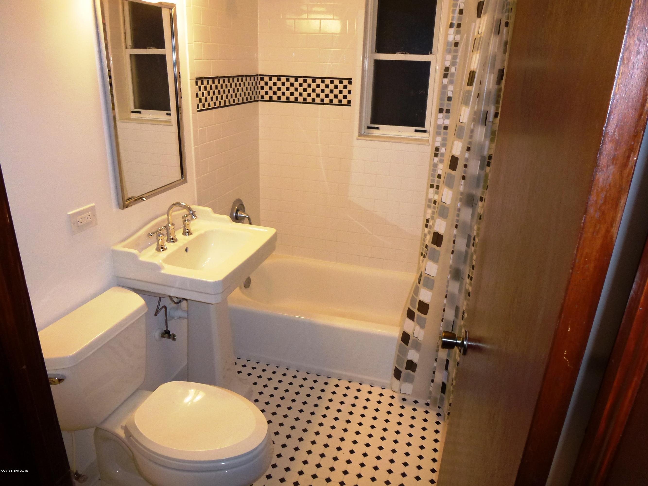 2464 Patsy Anne Drive Jacksonville, FL 32207 - Photo 2 of 11 Renovated Bathroom