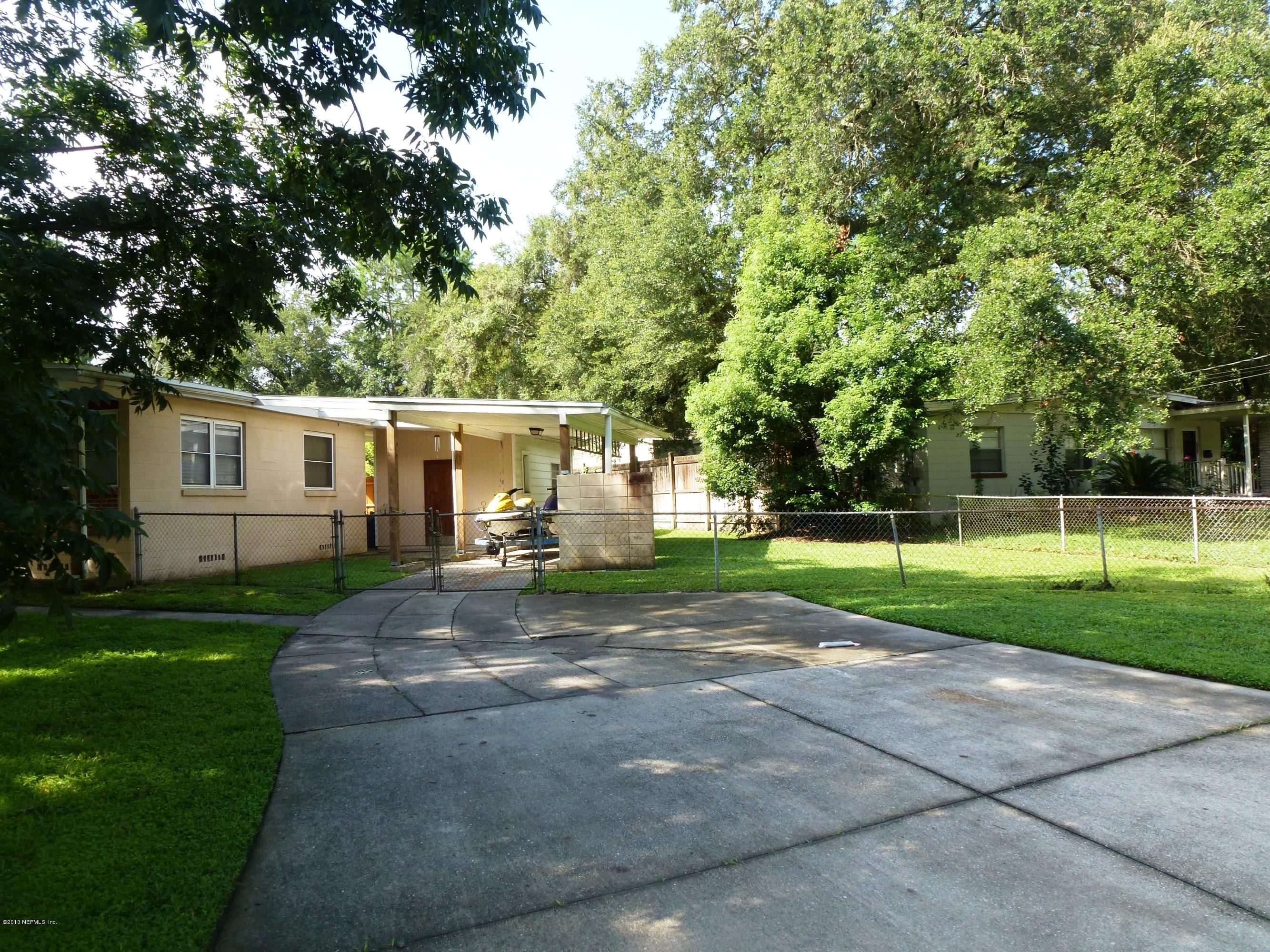 2464 Patsy Anne Drive Jacksonville, FL 32207 - Photo 9 of 11 Carport