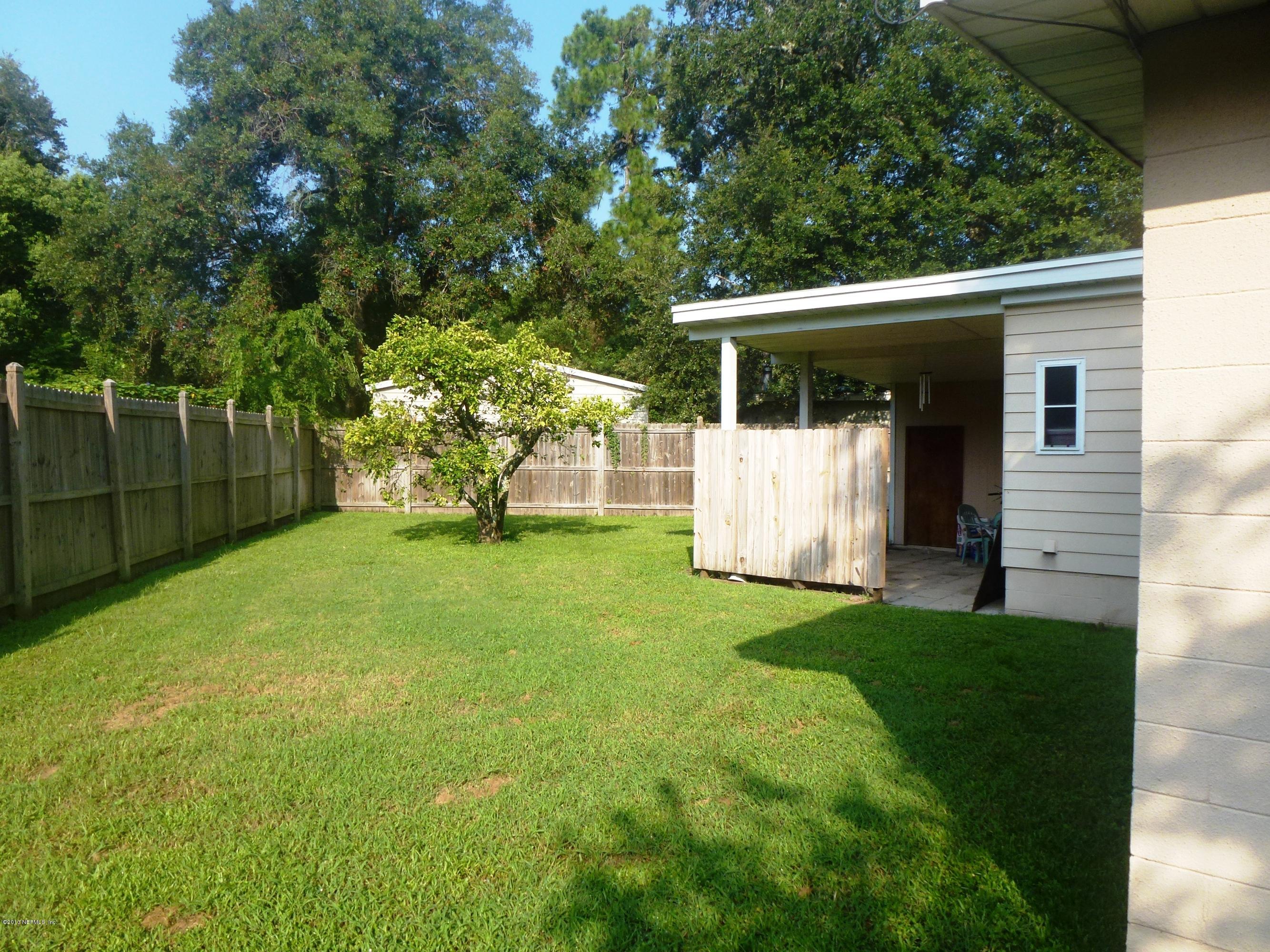 2464 Patsy Anne Drive Jacksonville, FL 32207 - Photo 10 of 11 Backyard