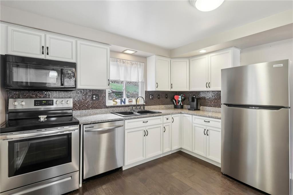 2093 Noblestown Road Pittsburgh, PA 15205 - Photo 19 of 50