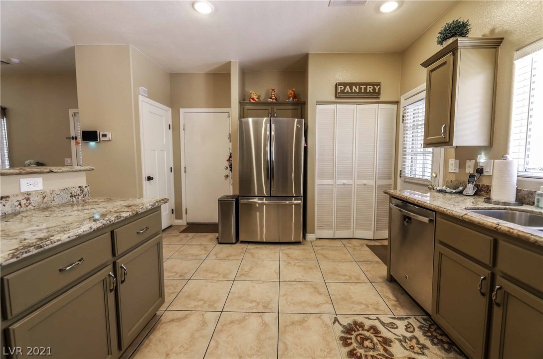 8911 Deep Ridge Court Las Vegas, NV 89178 - Photo 15 of 44