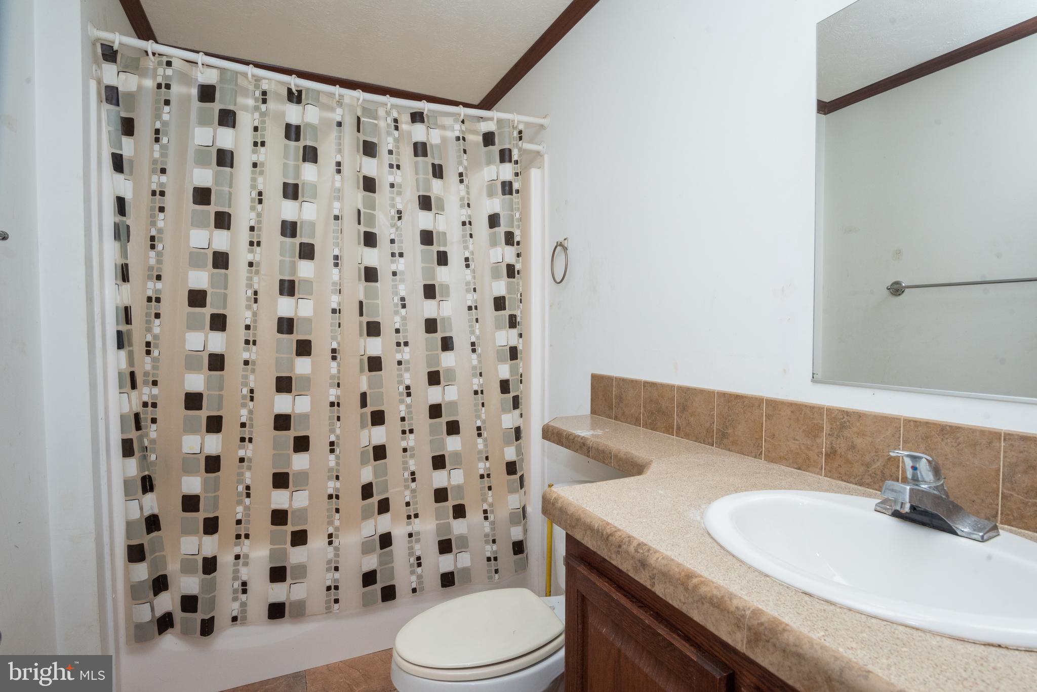 23194 Harrison Road Deal Island, MD 21821 - Photo 27 of 35 Hall Full Bath