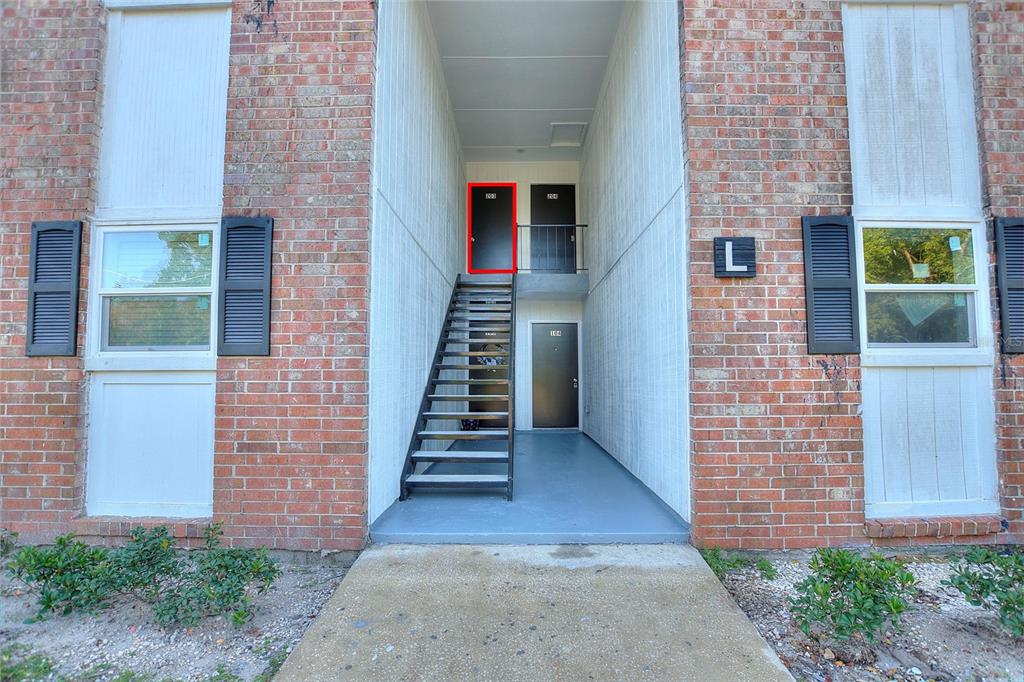 5317 Curry Ford Road, Unit 203 BLDG L Orlando, FL 32812 - Photo 18 of 18 a view of an entryway of house