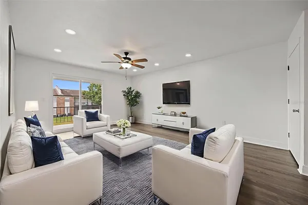 $174,999 | 5317 Curry Ford Road, Unit 203 BLDG L, Orlando, FL 32812