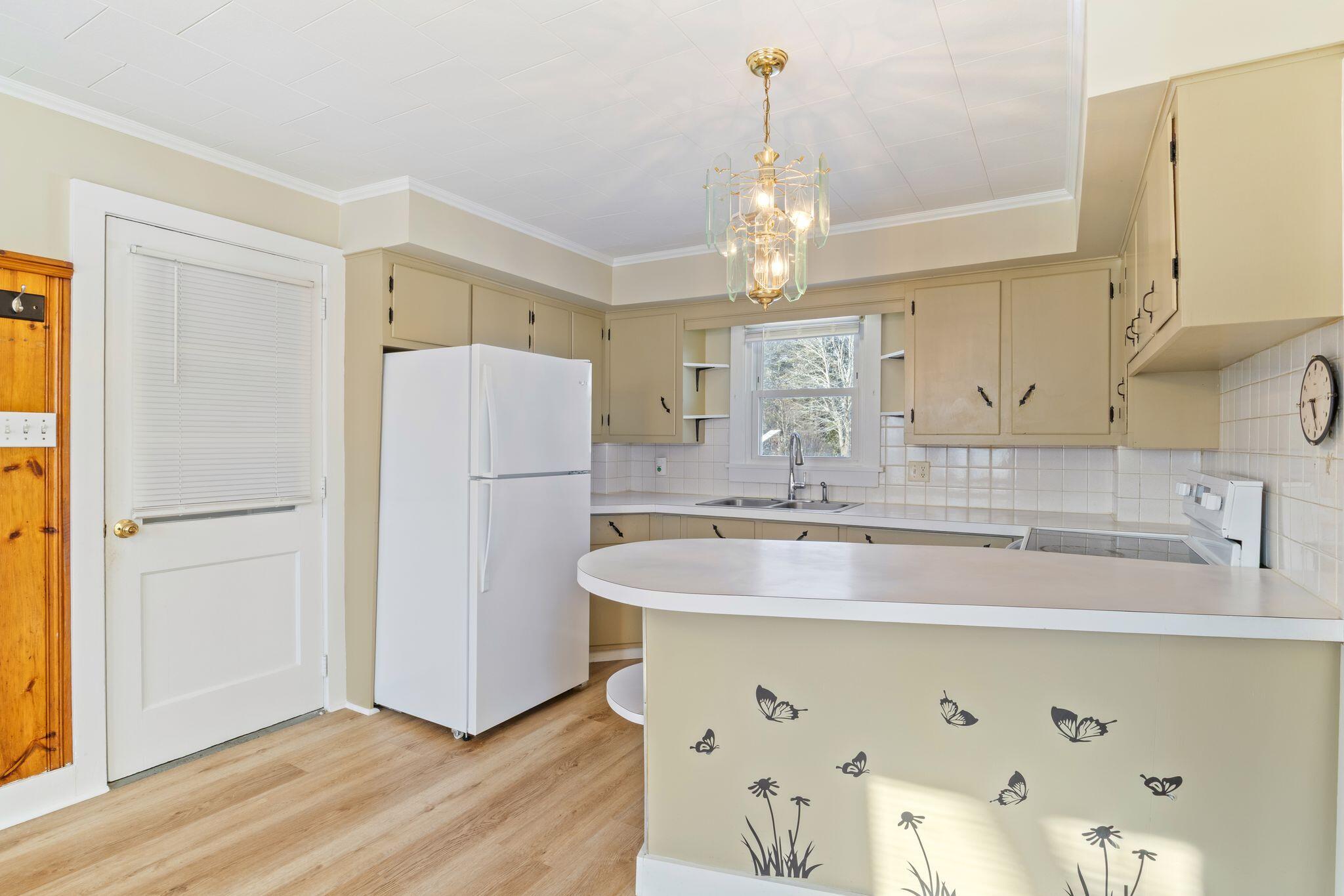 6 Garfield Street Saco, ME 04072 - Photo 9 of 42 6_Garfield_St_03