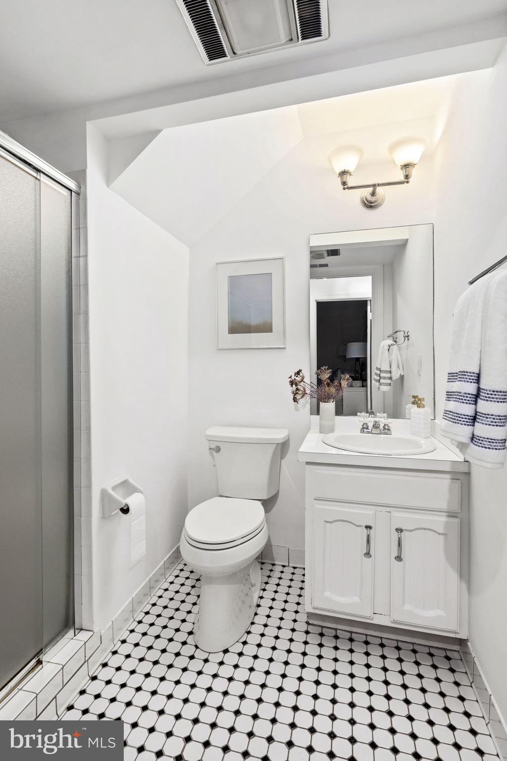 1820 Kalorama Road Northwest, Unit 1 Washington, DC 20009 - Photo 36 of 41 Gallery Image 36
