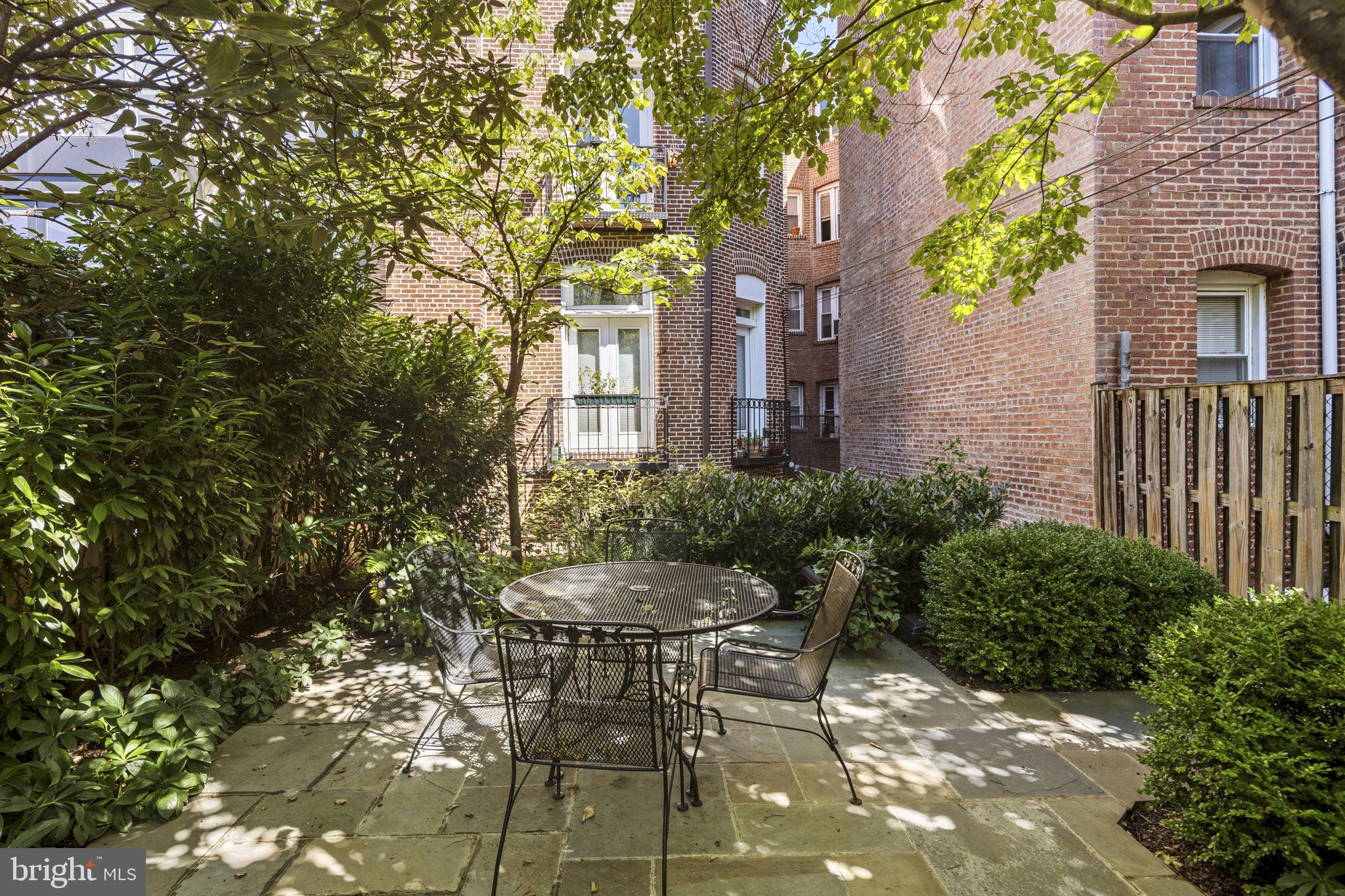 1820 Kalorama Road Northwest, Unit 1 Washington, DC 20009 - Photo 38 of 41 Perfect place to entertain