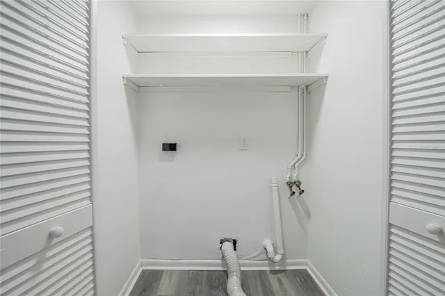 $335,000 | 611 Highview Circle North, Brandon, FL 33510