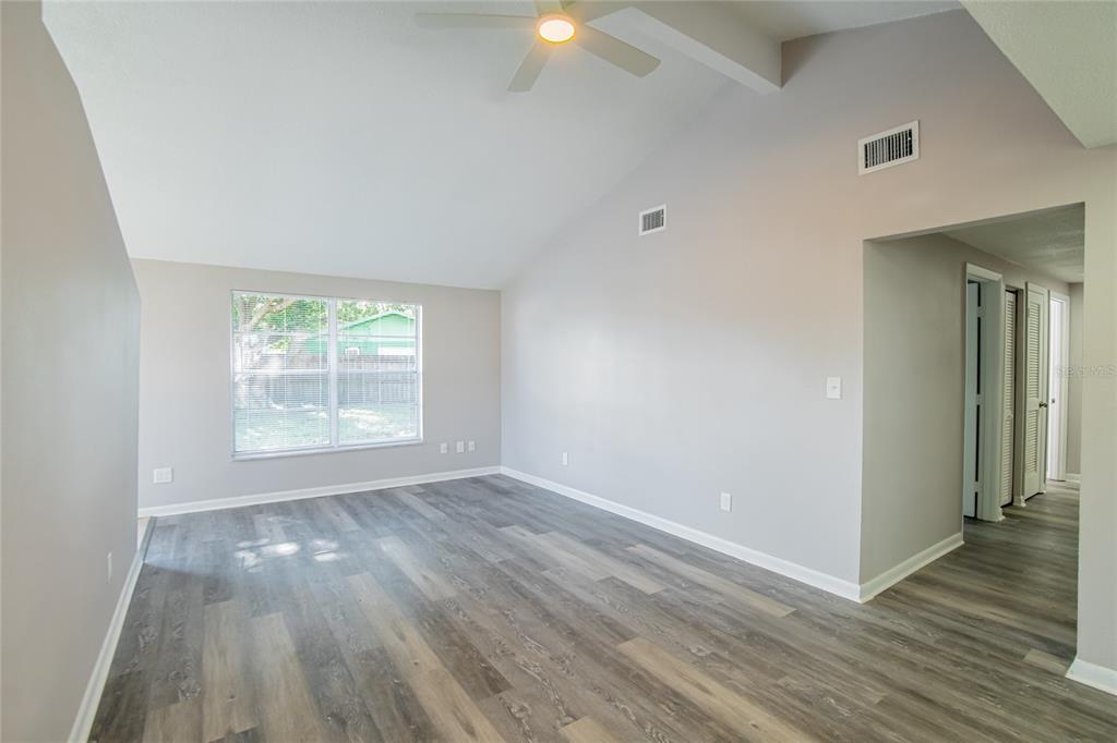 611 Highview Circle North Brandon, FL 33510 - Photo 3 of 17