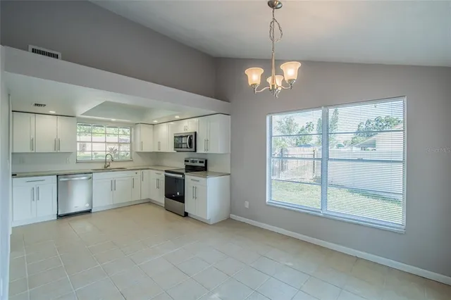$335,000 | 611 Highview Circle North, Brandon, FL 33510
