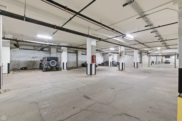 $360,000 | 1040 West Adams Street, Unit 416, Chicago, IL 60607